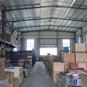 CAT parts dealers say that the failure of the excavator cylinder must be looked at!