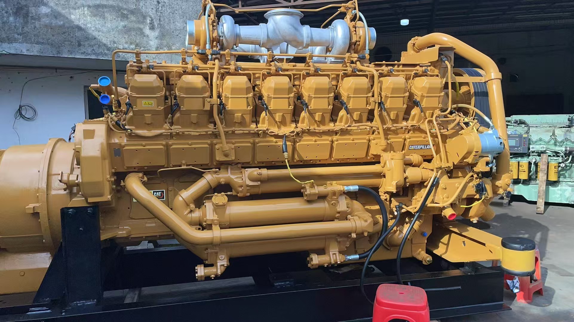 CAT GENUINE ACCESSORY 3516B diesel engine, 793D, 789D