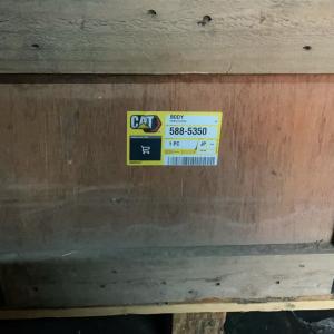 CAT Genuine new 5883530