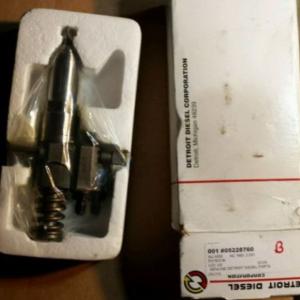 DETROIT GENUINE ACCESSORY 05228760