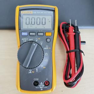 FLUKE 116
