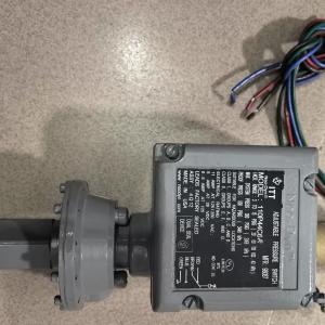 ITT Neo Dyn pressure switch differential pressure sensor 100P44C6A