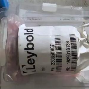 Leybold TTR101N vacuum gauge model 230350V02