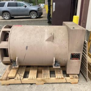 Low Hours 750 KW Generator End