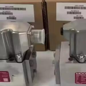 MOOG   D662-4010