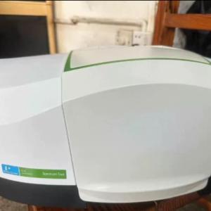 PerkinElmer PE Fourier transform infrared spectrometer