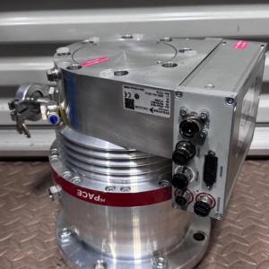 Pfeiffer Vacuum HiPace 700  M , PM P04 459  A