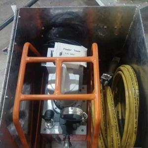 Power Team Hydraulic Hollow Wrench Set with Hydraulic Pump Station and RTX-4 Controller