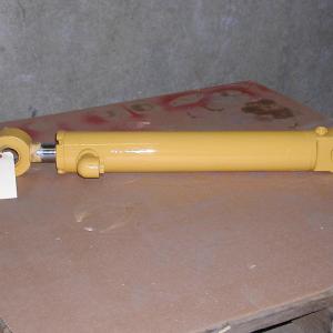 Rebuilt CYLINDER GRP 1652510