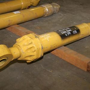 Rebuilt CYLINDER GRP BOOM 4T1921