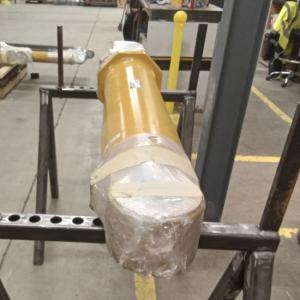 Rebuilt CYLINDER GRP LIFT LH 1586587