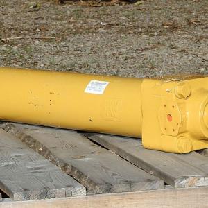 Rebuilt CYLINDER GRP STEER RH 9J5869