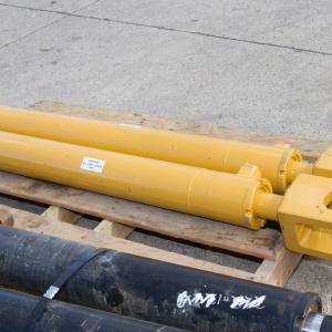 Rebuilt CYLINDER GRP STEERING 2880568