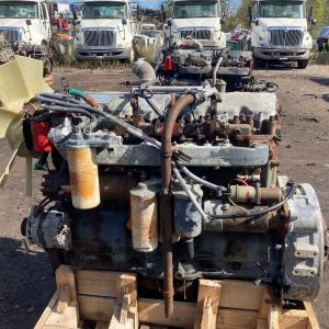 USED 1995 Mack EM7-300 V-MAC II Diesel Engine
