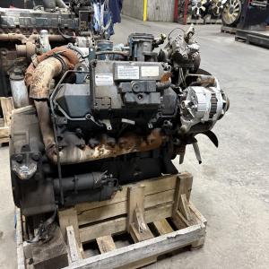 USED 1999 International T444E 175Hp 7.3L Diesel Engine