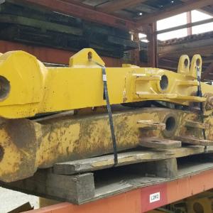 Used AXLE A  FRONT 8W6482