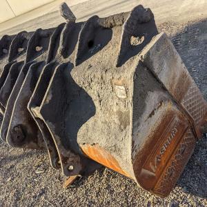 Used BUCKET 133 HD 60-2009
