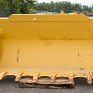 Used BUCKET GRP 60-0385