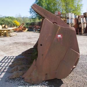 Used BUCKET ROCK 60-0291