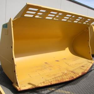 Used BUCKET SPADE ROCK 60-0214