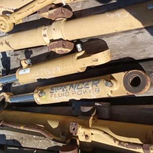 Used CYLINDER GRP ARTICULATION CT-9T3050