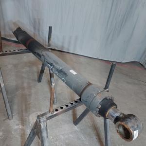 Used CYLINDER GRP BOOM 4185481