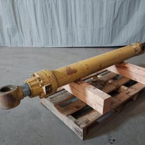 Used CYLINDER GRP BUCKET 1232044