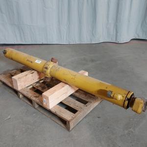 Used CYLINDER GRP LIFT 2505861