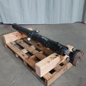 Used CYLINDER GRP LIFT 3899512