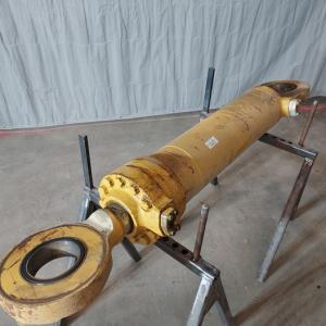 Used CYLINDER GRP LIFT LH 1738613