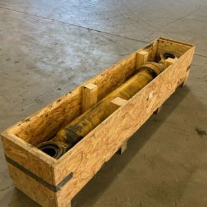 Used CYLINDER GRP STEERING 3623558