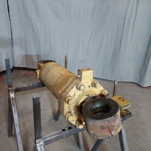 Used CYLINDER GRP TILT 2023045