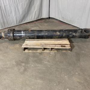 Used Core CYLINDER GRP BUCKET 1559077