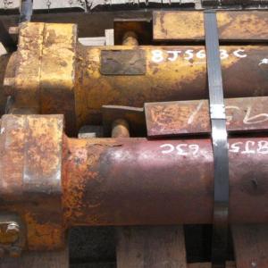 Used Core CYLINDER GRP BUCKET 8J5663